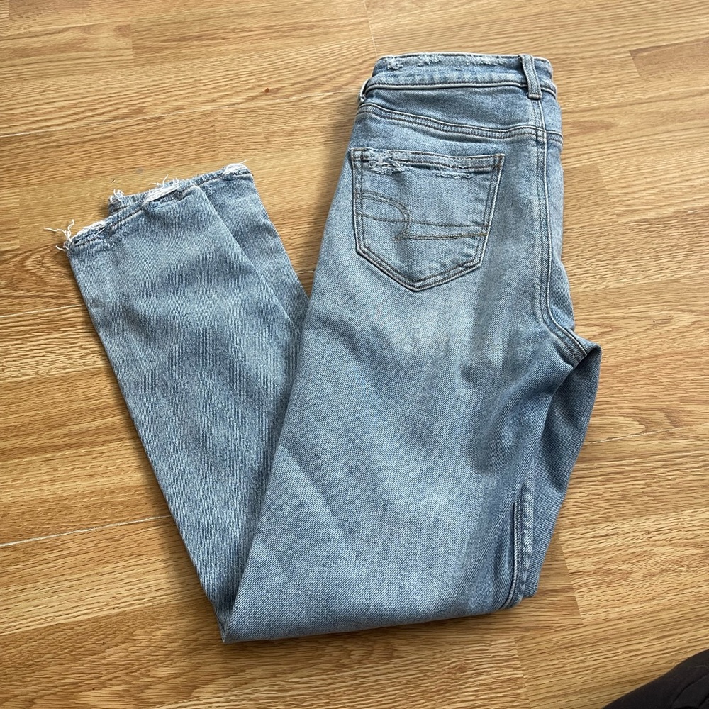 American eagle mom jeans